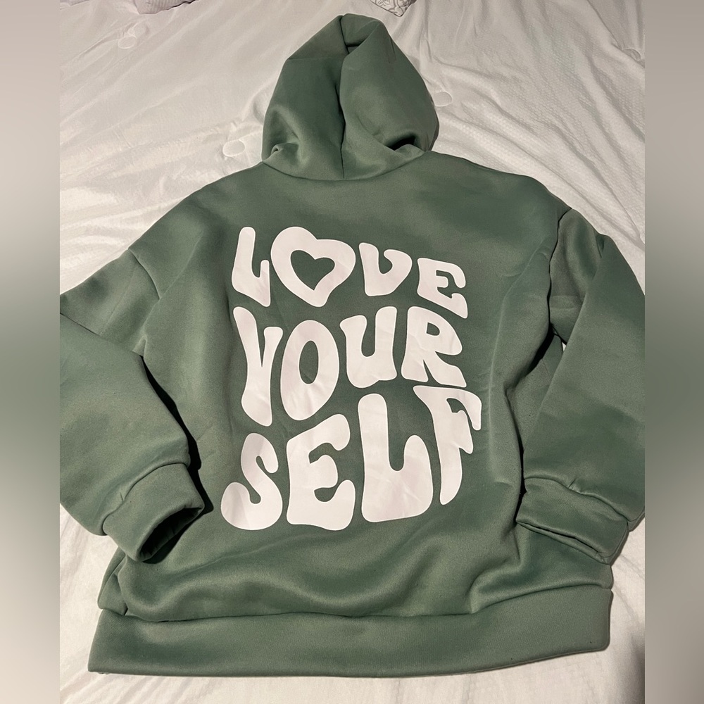 Shein pullover size Large. Never worn